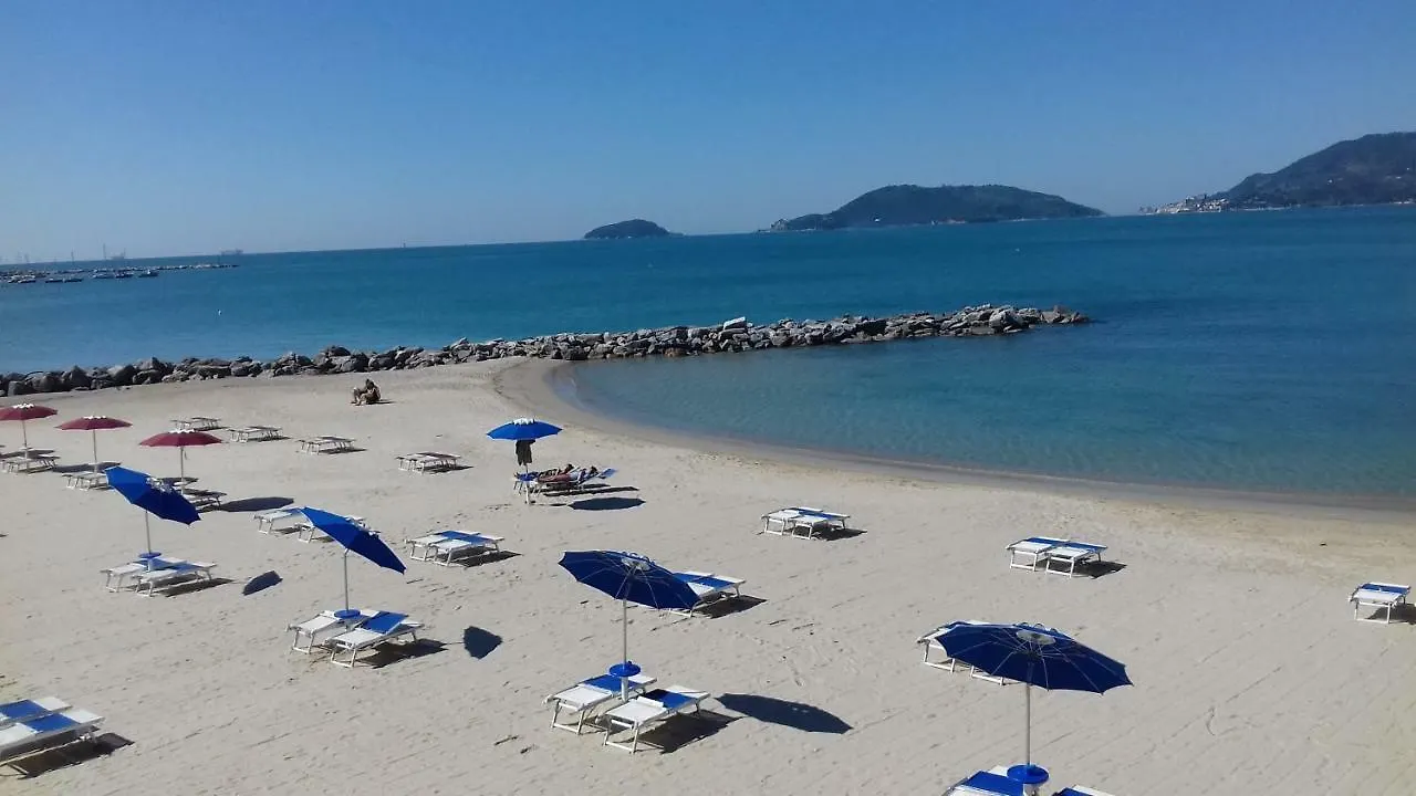Ca Di Ale Hotel Lerici Guest house